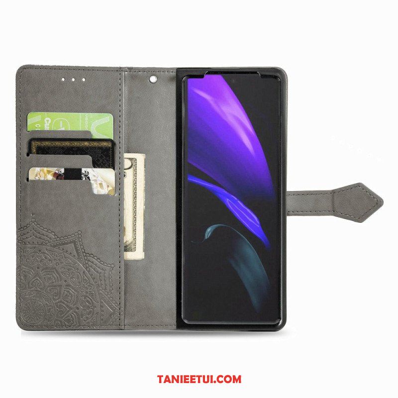 Etui Folio do Samsung Galaxy Z Fold 4 z Łańcuch Średniowieczna Mandala Z Paskami